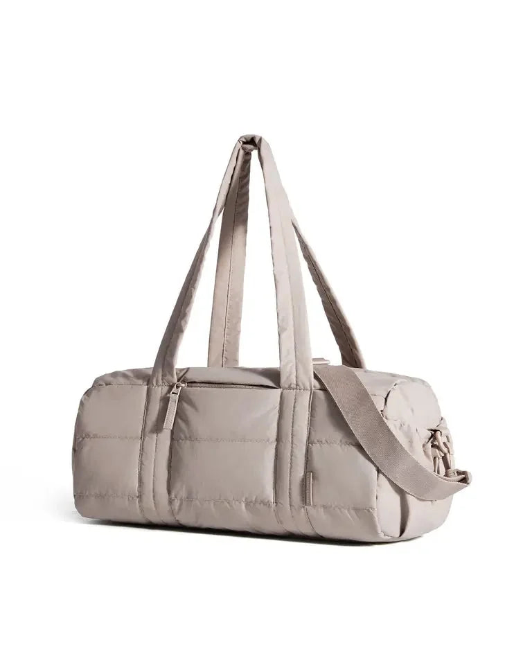 Produto em destaque — bolsa ginastica acolchoada 18l, cor Camel