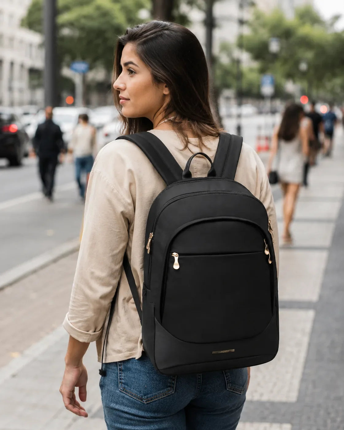 Mochila de Viagem Antifurto Bags Mart Preto - Foto Lifestyle