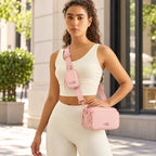 Pochete Unissex com Bolsinha Removível Bags Mart Cor Rosa — produto em uso