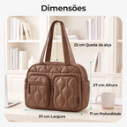 Bolsa Tote Feminina Acolchoada com Bolsos Bags Mart Cor Marrom — 37 × 27 × 17 cm (largura × altura × profundidade)