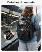 Textura do material e resistência a respingos da mochila Preto