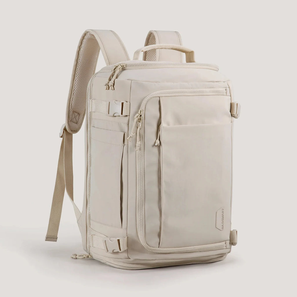 Mochila de viagem Bags Mart na cor Bege — vista frontal e lateral com bolso, alça e fechos claros