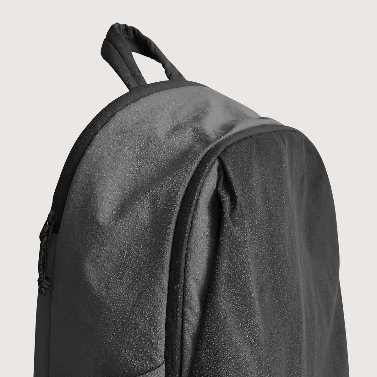 Mochila de Viagem Feminina 25 L com Bolsa Pequena Bags Mart Cor Preto — alça superior na cor Preto
