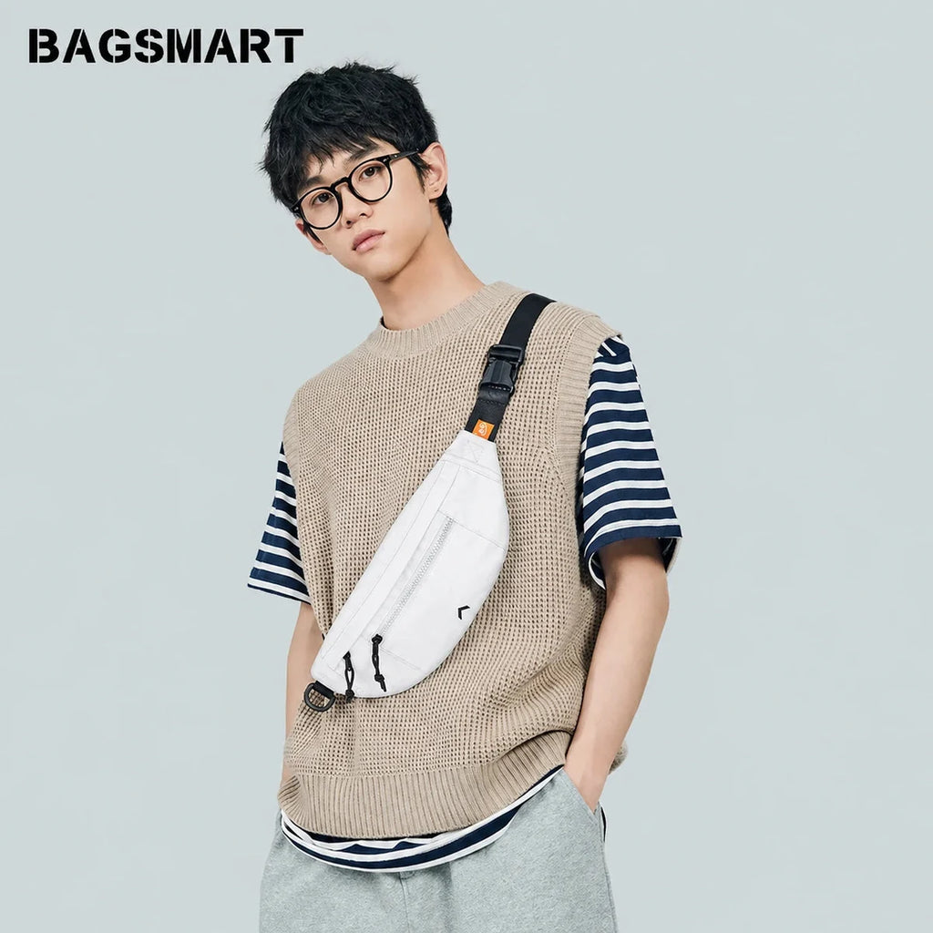 Bolsa Transversal de Peito Unissex Bags Mart Cor Branco — Outra forma de uso